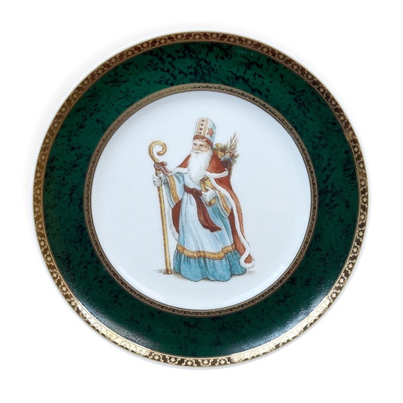 Set of 6 Christmas Santa Claus Appetizer Dessert Dishes w/24k Gold Trim, 6” - Picture 3 of 8